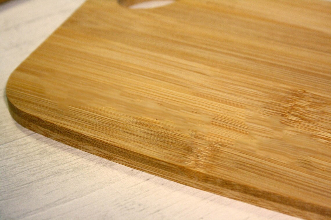 Natural Rubber Wood Chopping Board with Antibacterial Surface for Kitchen