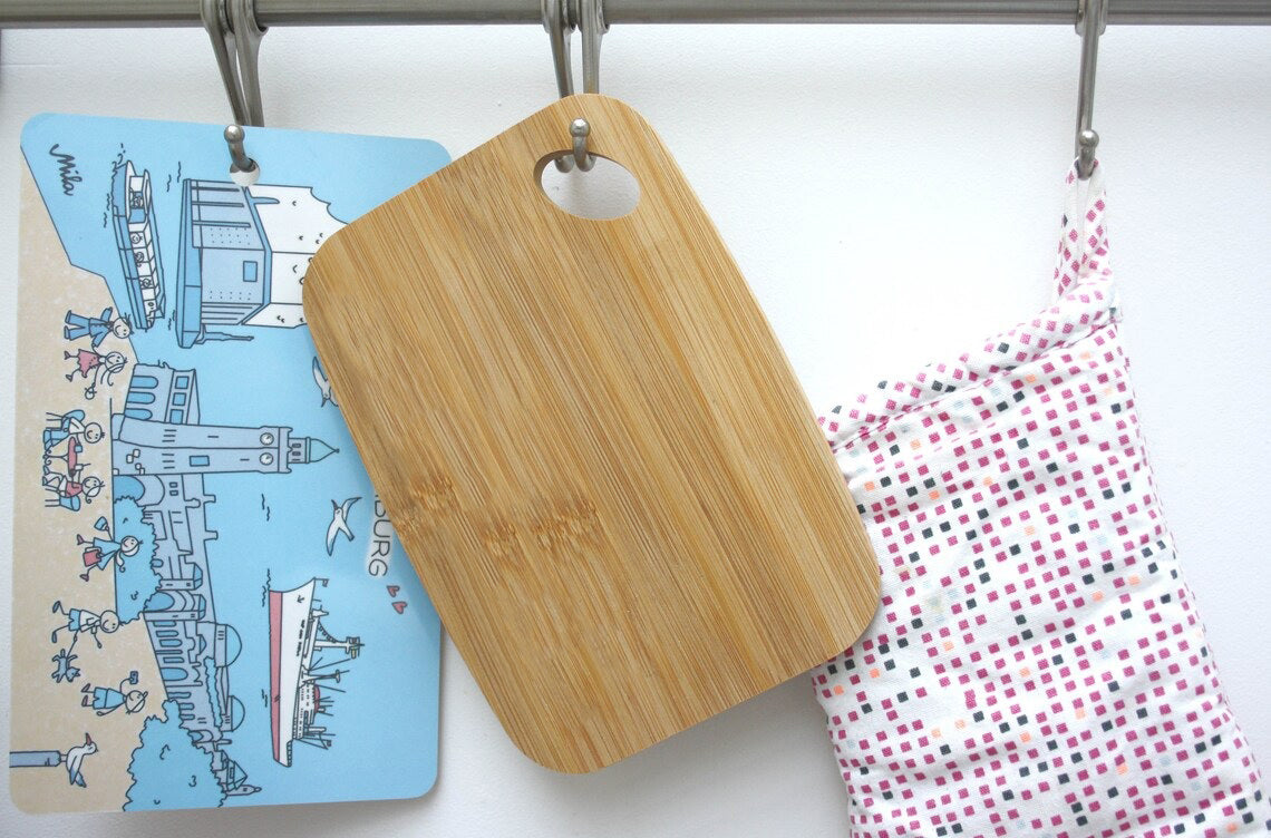 Natural Rubber Wood Chopping Board with Antibacterial Surface for Kitchen