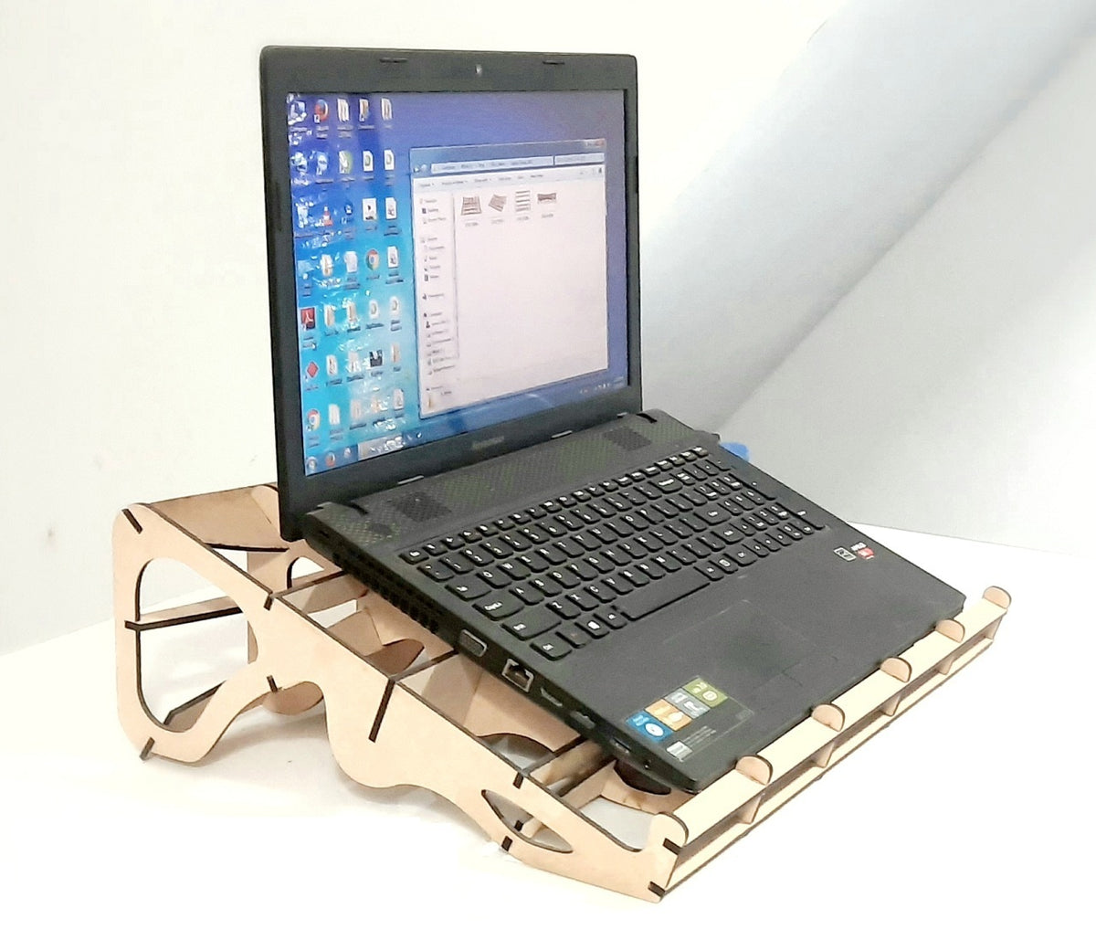 Wooden  Parametric Low Heighted Laptop Stand for All Kind of Laptops